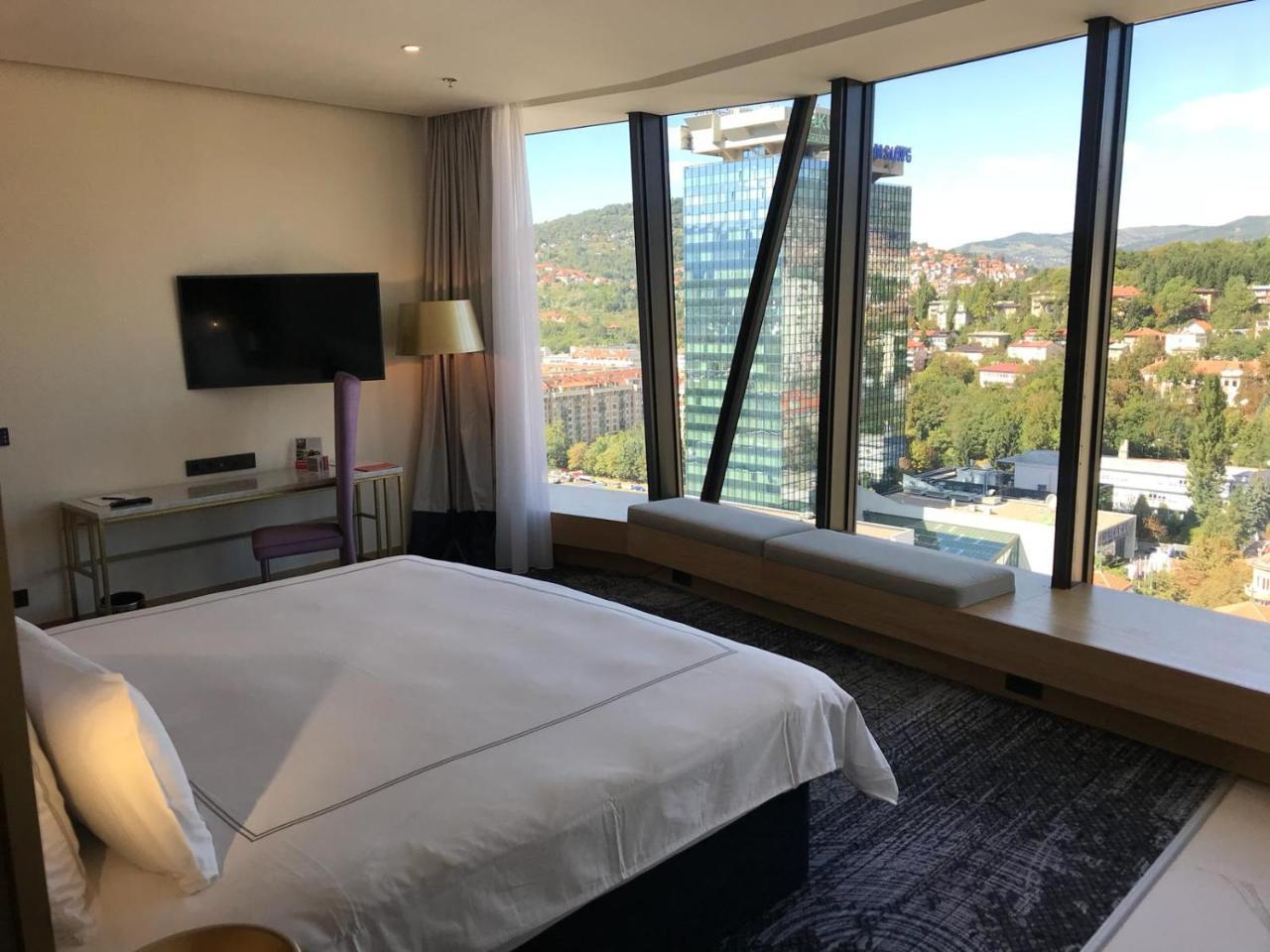 Swissotel Σαράγεβο Εξωτερικό φωτογραφία A bedroom at the hotel