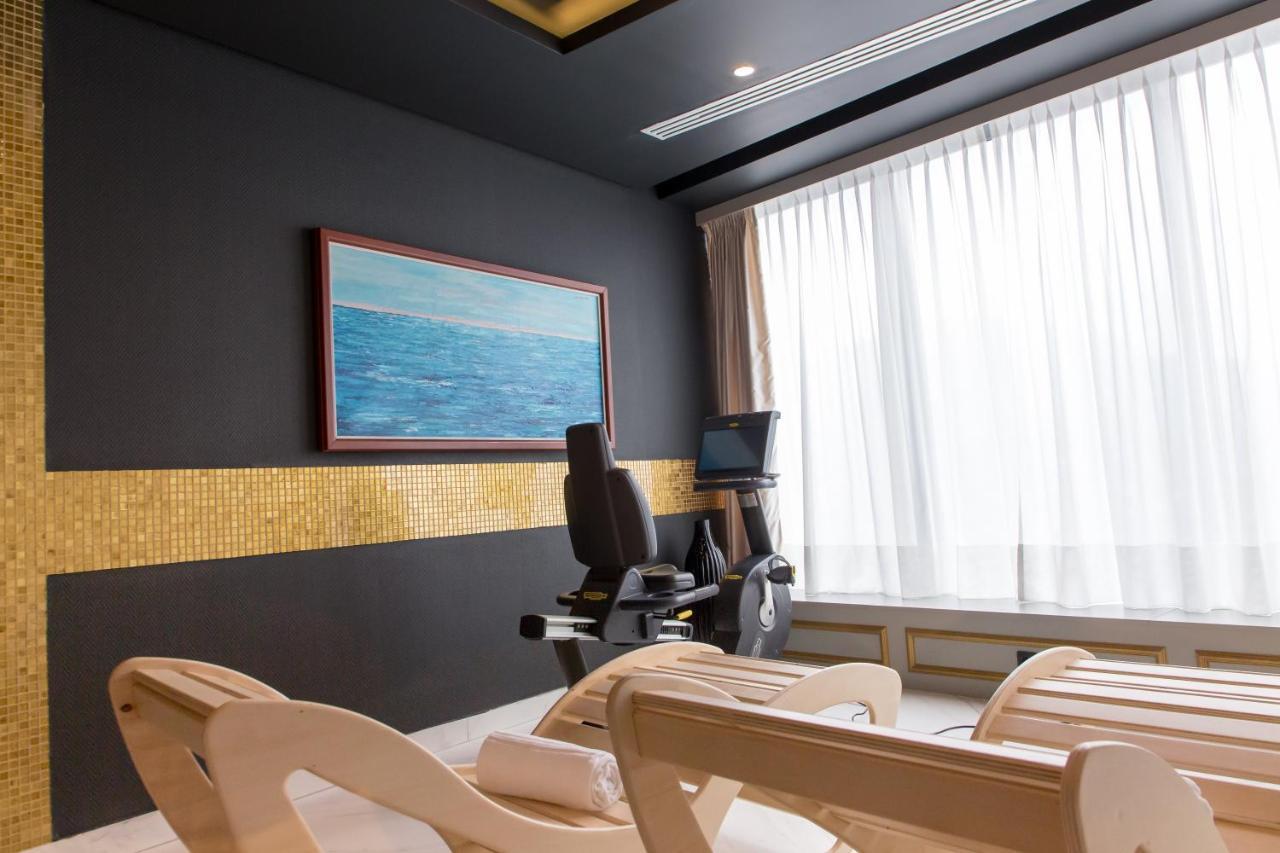 Swissotel Σαράγεβο Εξωτερικό φωτογραφία The gym at the hotel
